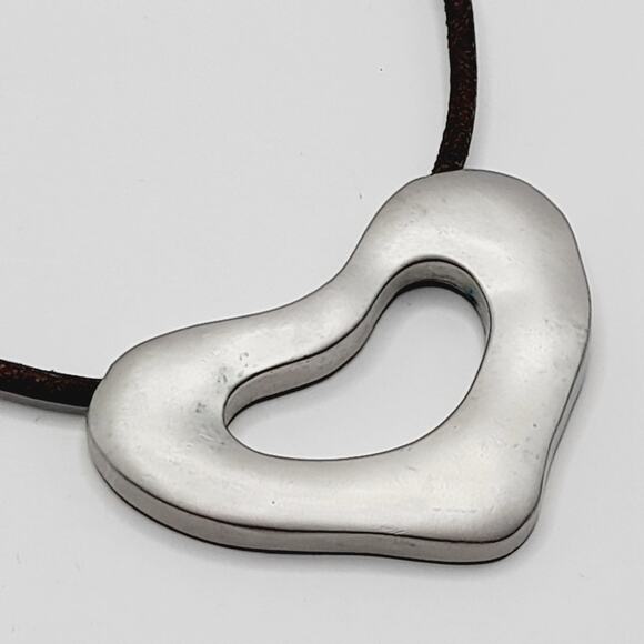 Chico’s Silver Tone Open Heart Pendant Necklace on Leather Cord, 21 Inches - Picture 5 of 8
